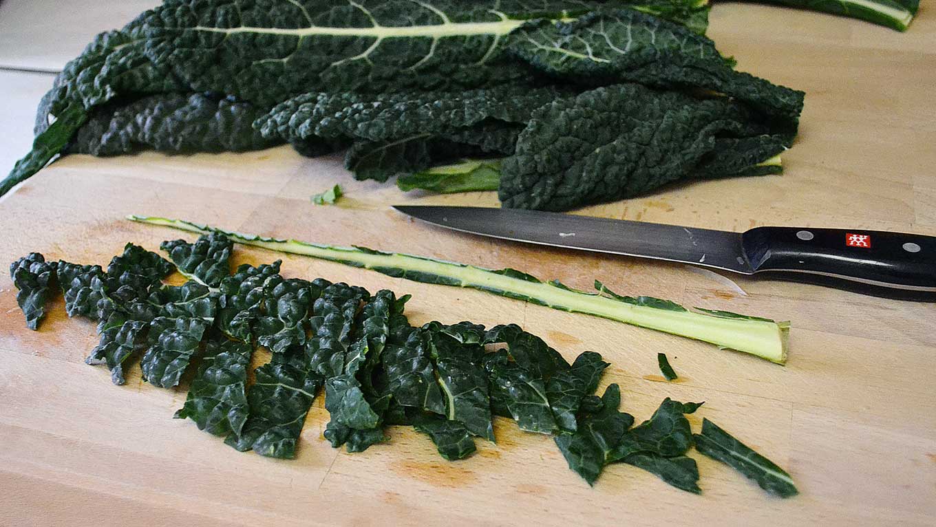 How to Prepare Kale | rusticplate.com