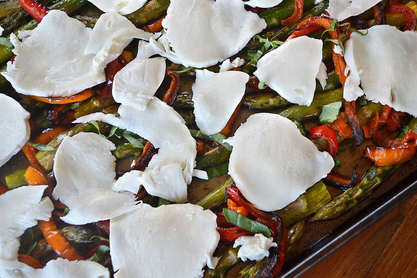 roasted asparagus & red bell peppers with bubbly mozzarella | rusticplate.com