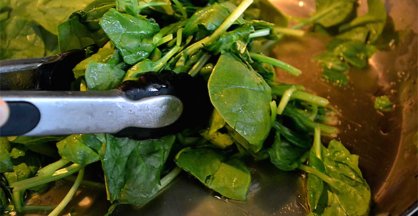 how to blanch fresh spinach | rusticplate.com