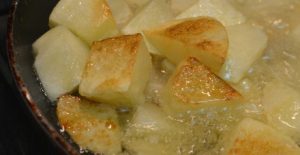 pan fried rosemary potatoes | rusticplate.com