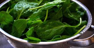 how to blanch spinach | rusticplate.com