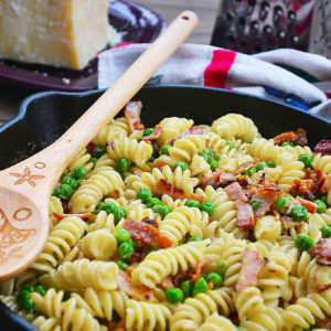 ham, cream & peas pasta | rusticplate.com