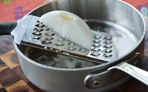 how-to-grate-an-onion | rusticplate.com