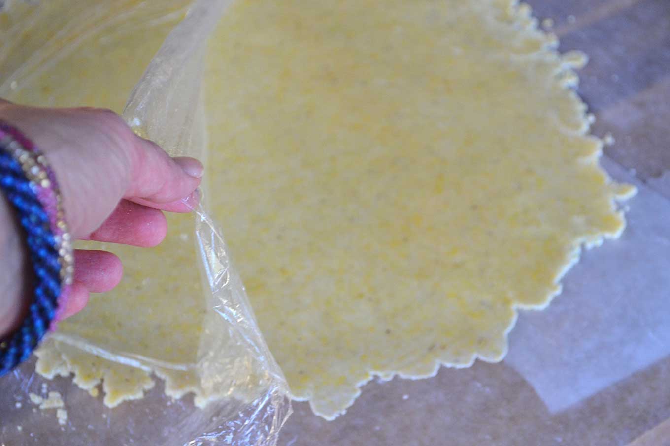 how to make a sweet cornmeal crust | rusticplate.com