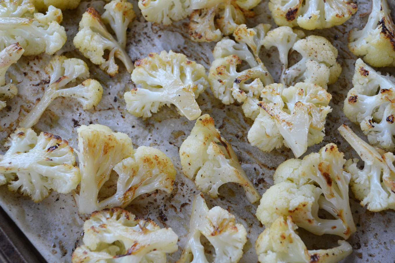 roasted cauliflower pasta with mushrooms & pancetta