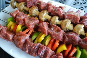 rustic plate shish kebabs (2)