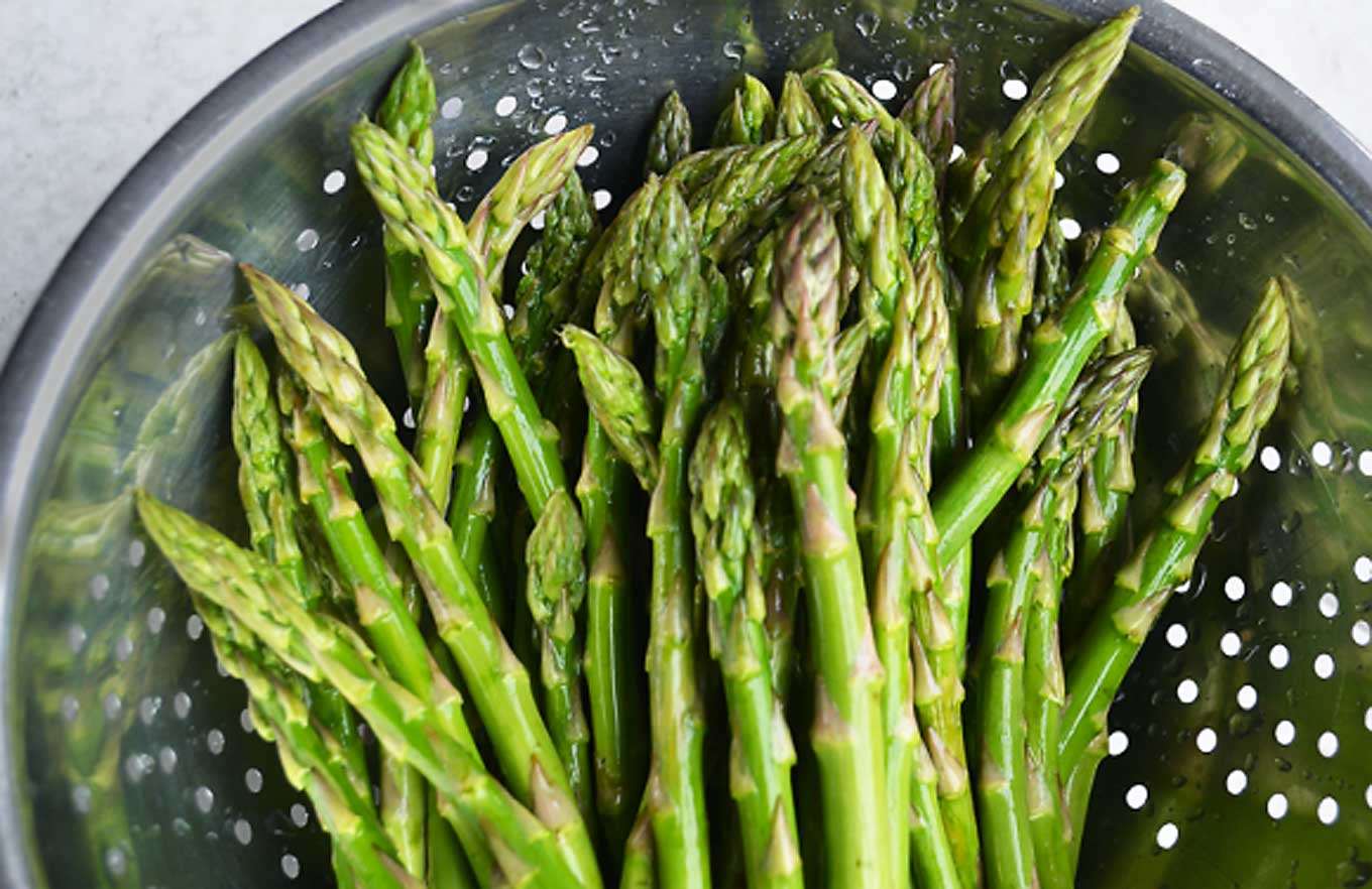 how to blanch asparagus | rusticplate.com